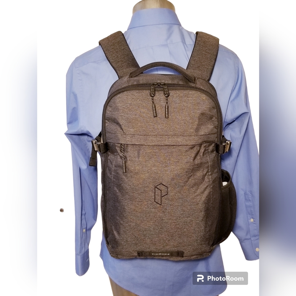 Mint Timbuk2 padded laptop backpack gray 17x12x5